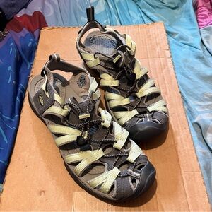 KEEN Women Whisper Waterproof Outdoor Hiking Trail Green Comfort Sandals Size 10